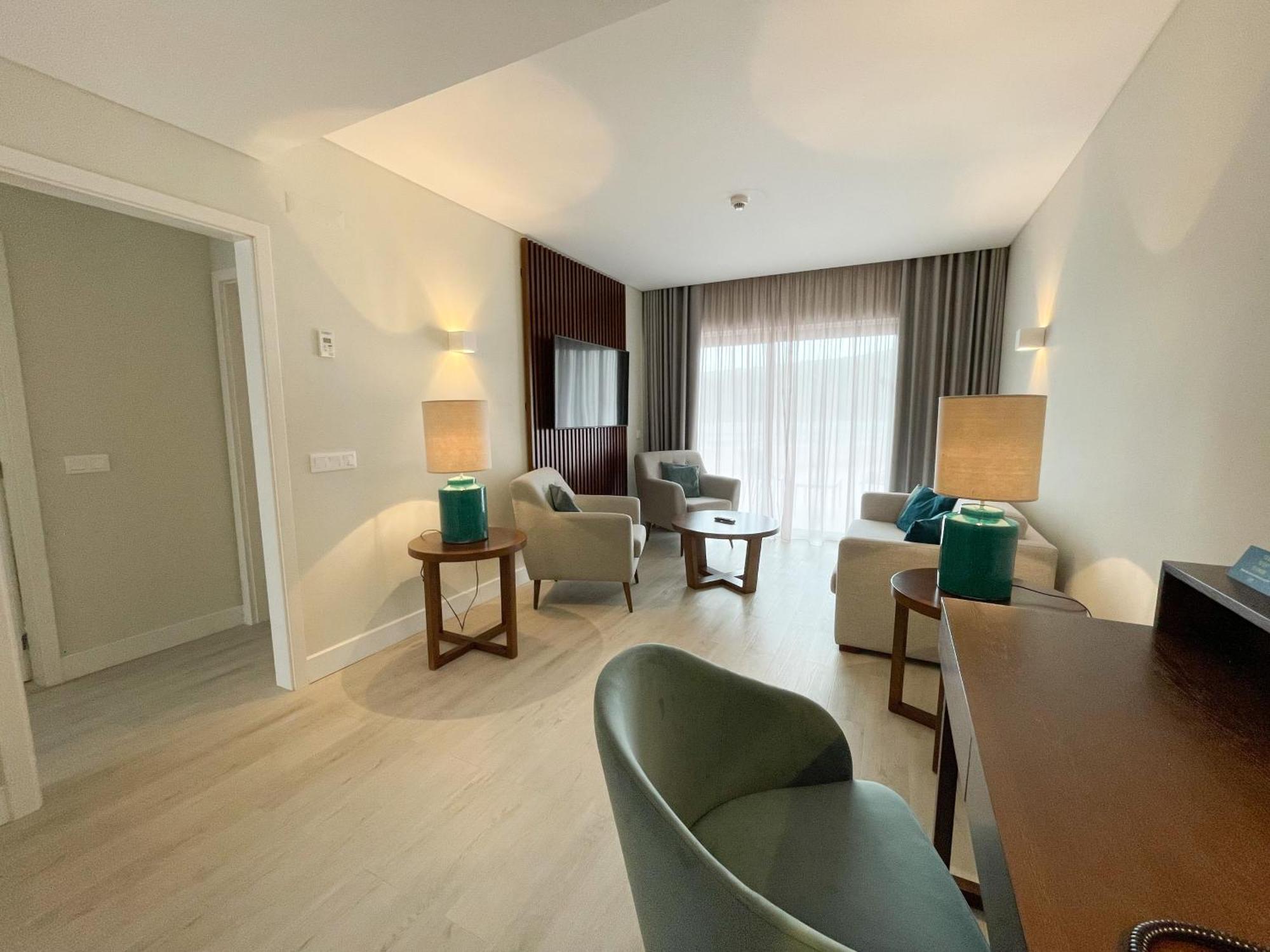 Four Points By Sheraton Sesimbra Exteriör bild